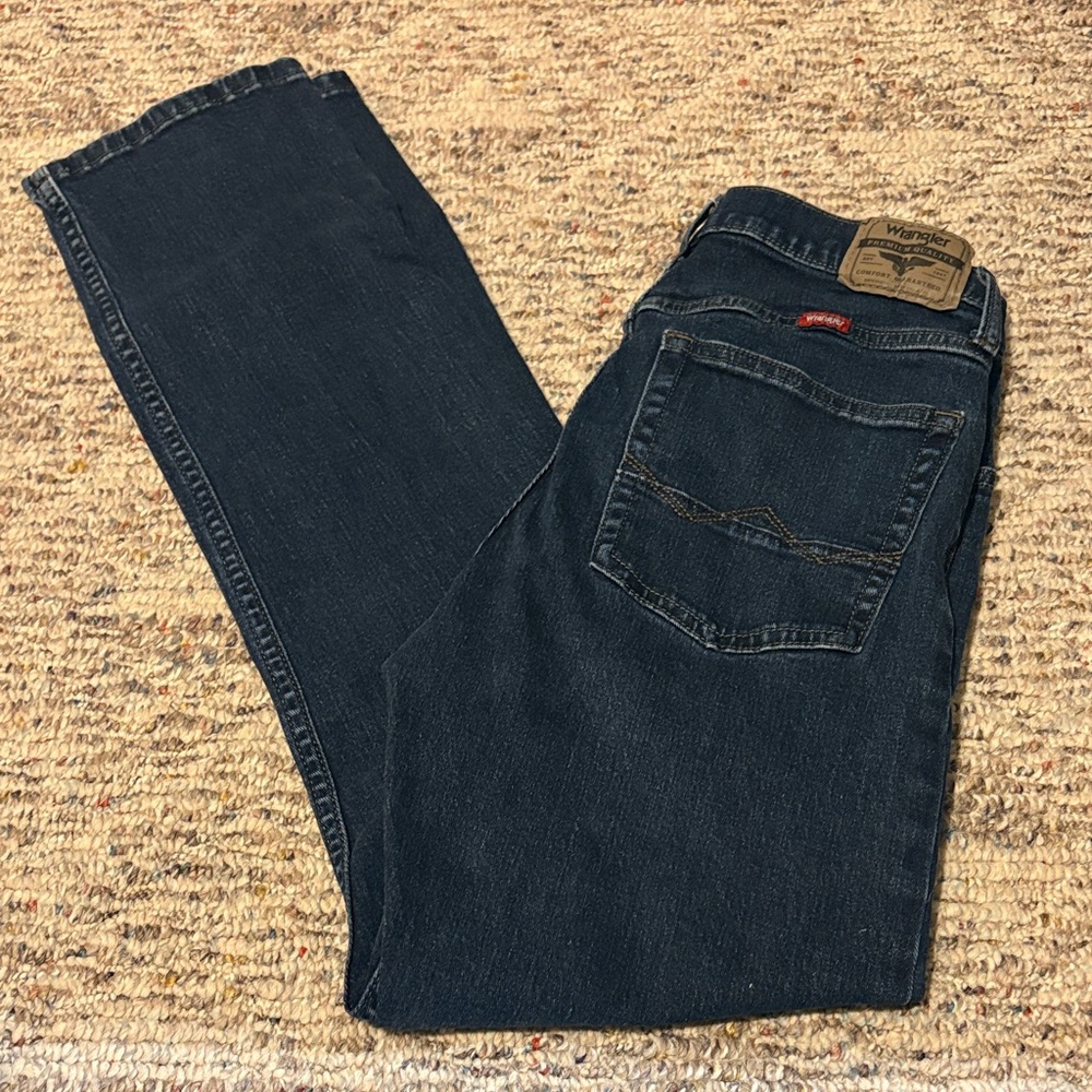 Wrangler Men's Deep Indigo Slim Straight Jeans